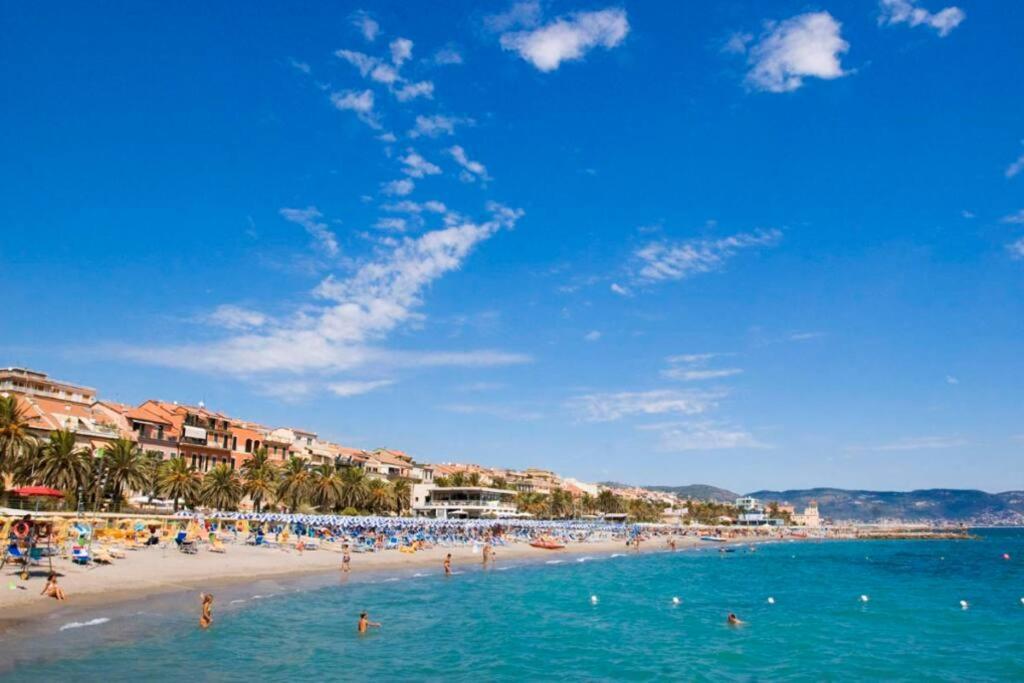 Apartamento Loano Mare Exterior foto